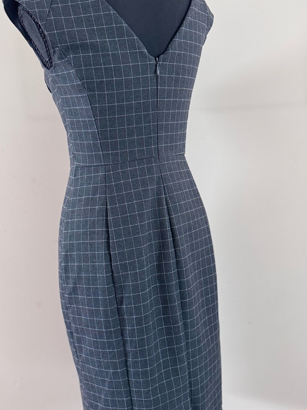 Banana Republic Black and White Windowpane Midi Sheath Dress - Picture 10 of 10